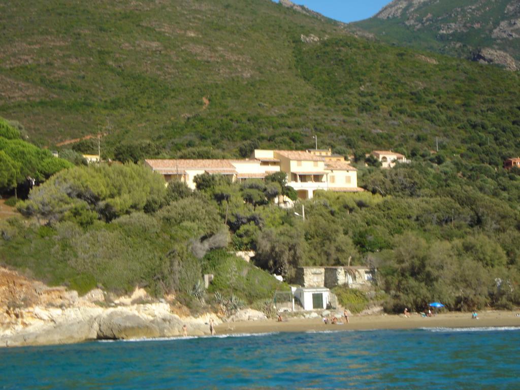 Residence Arinella Farinole Kültér fotó